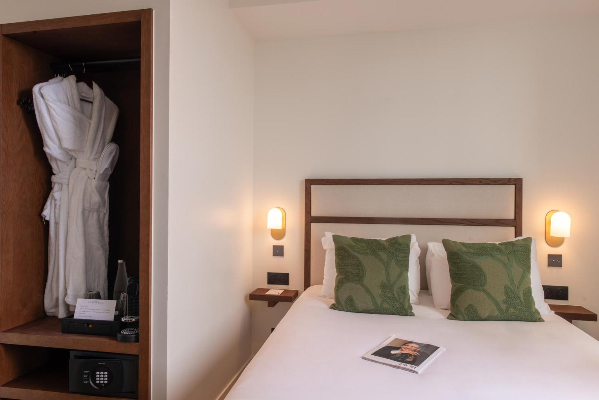 Le Lampika Hotel Paris Rum bild