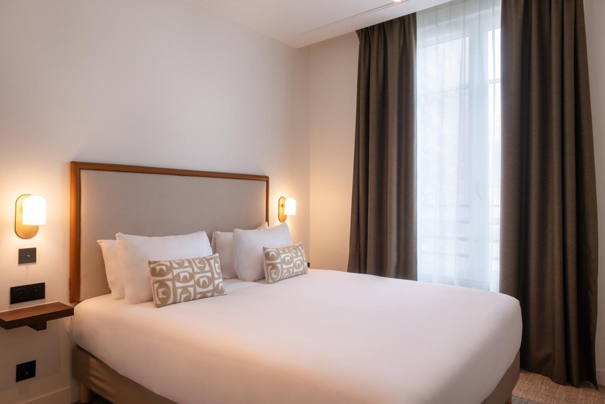 Le Lampika Hotel Paris Rum bild