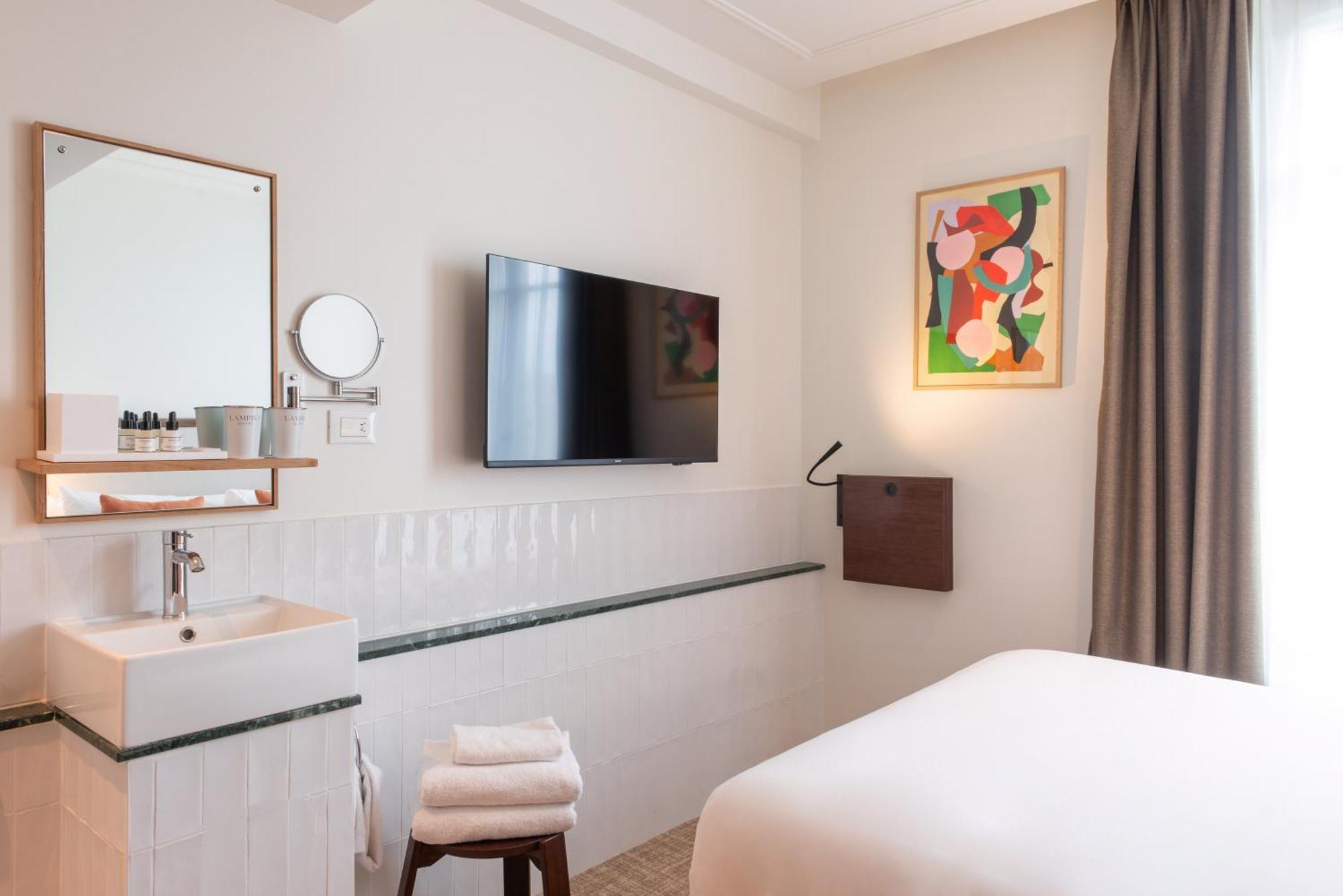 Le Lampika Hotel Paris Rum bild